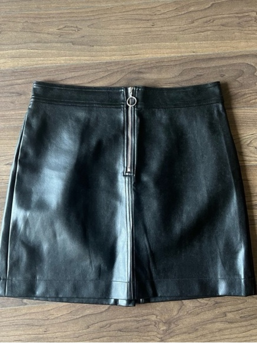 Wilfred Free Black Faux Leather Front-Zip Mini Skirt